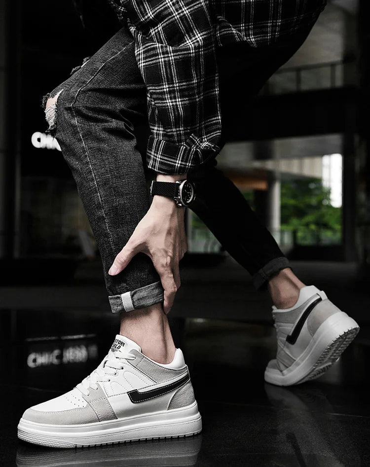 UpMe Elevation Sneaker